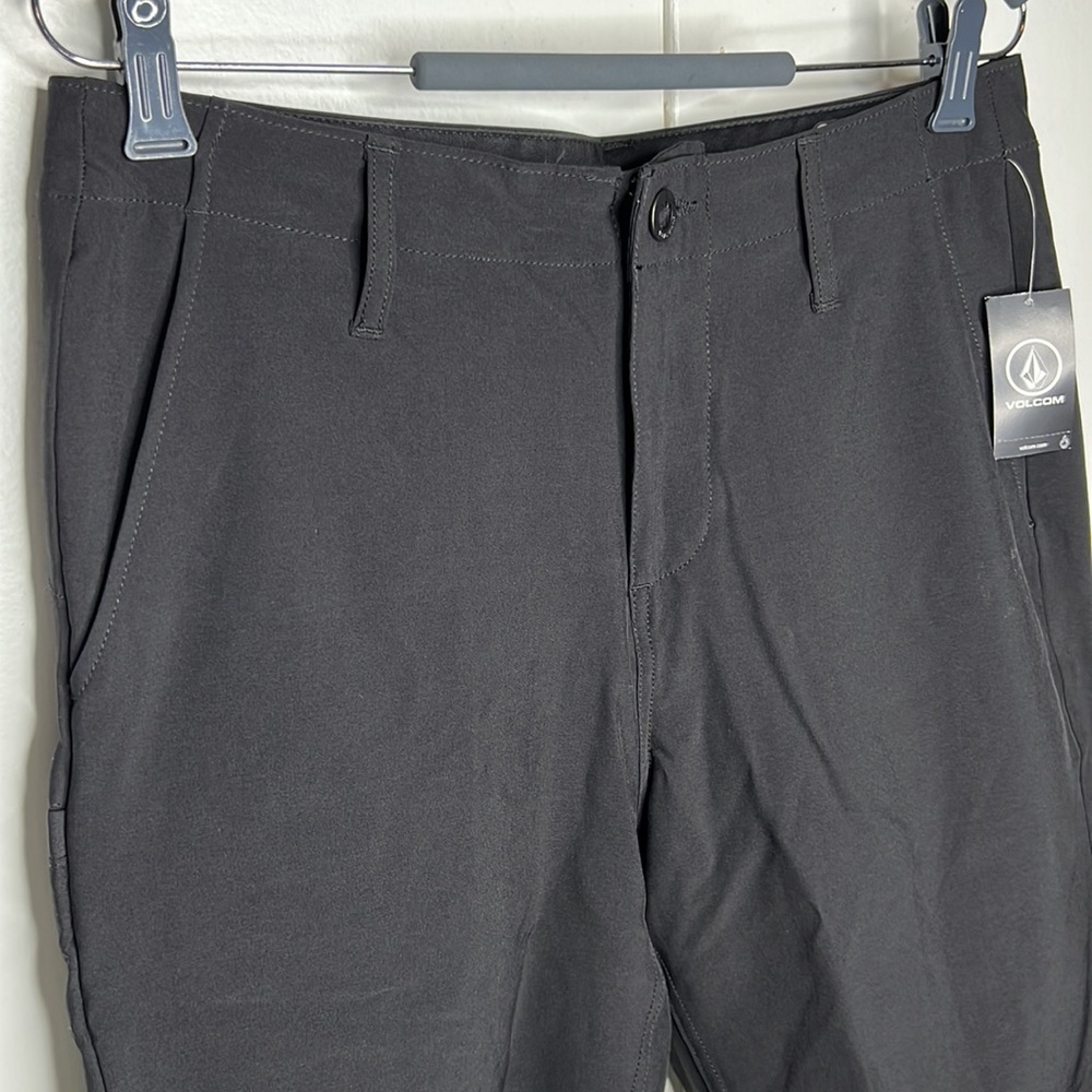 Volcom Men's Size 30 Kerosene Hybrid Short 4 Way … - image 2